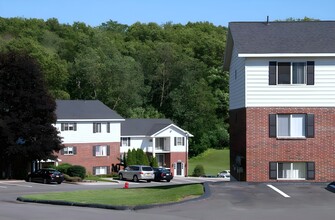 Park Ridge Apartments in Troy, NY - Building Photo - Building Photo