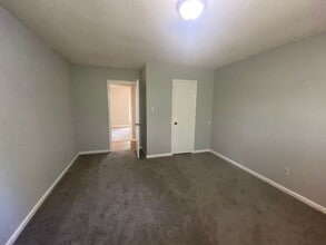 5373 Sputnik Dr in Memphis, TN - Building Photo - Building Photo