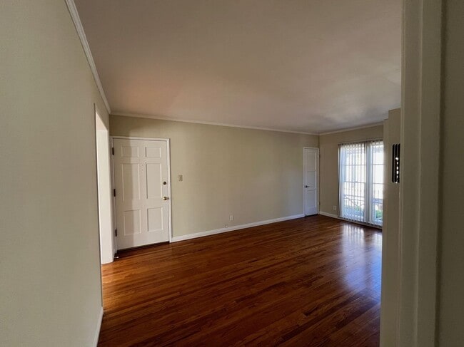 property at 126 N Maple St