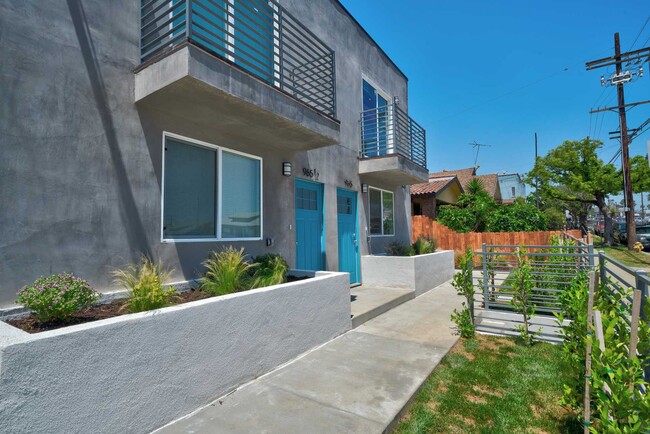 963 S Lorena St in Los Angeles, CA - Building Photo - Building Photo