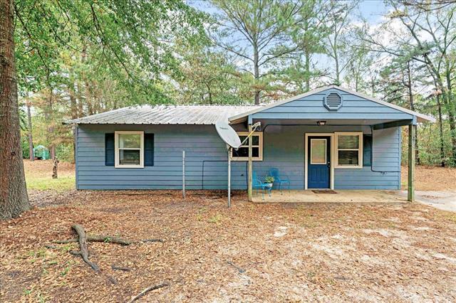 property at 230 Private Rd 7422