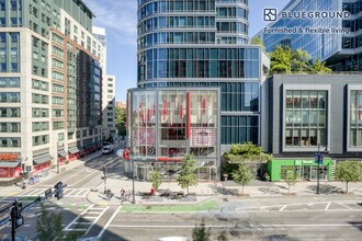 1350 Boylston St in Boston, MA - Foto de edificio - Building Photo