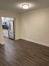 541 Blue Heron Dr in Hallandale Beach, FL - Building Photo - Building Photo
