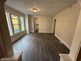 103 Malcolm St in Syracuse, NY - Building Photo