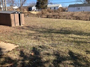 9850 Dennis Dr in St. Louis, MO - Building Photo - Building Photo