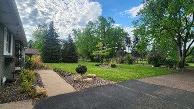 152 Wold Ct in Eau Claire, WI - Building Photo - Building Photo