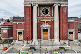 Dona Besaida Gutierrez Cooperative in Jamaica Plain, MA - Foto de edificio - Building Photo