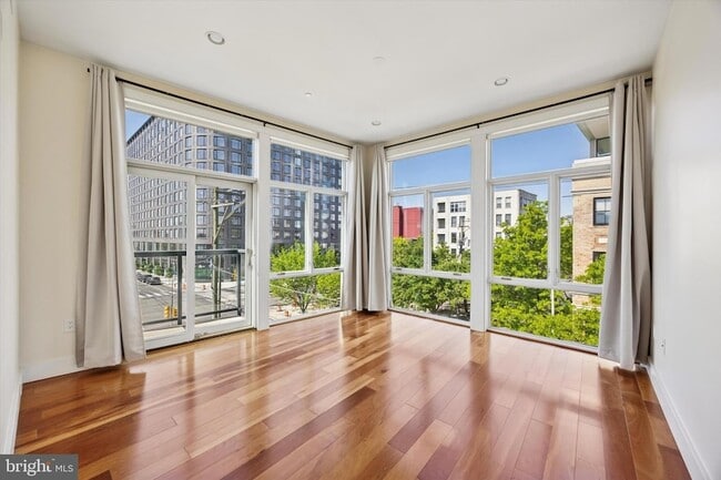 property at 601 N 2nd St