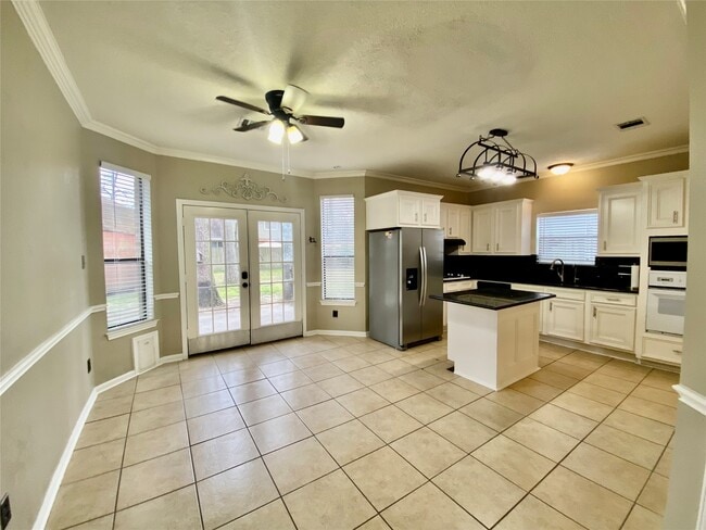 property at 412 Cumberland Trail