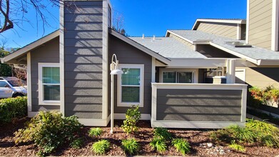 140 Pierpoint Cir in Folsom, CA - Building Photo - Building Photo