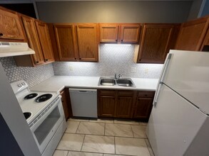 171 Hutton St, Unit #09 in Abingdon, VA - Building Photo - Building Photo