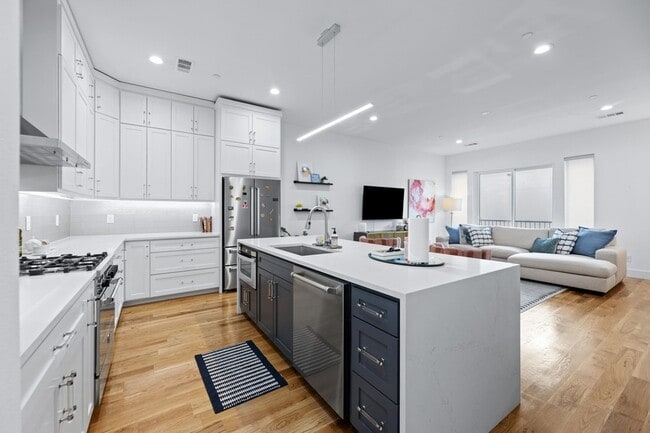 property at 2311 N Carroll Ave