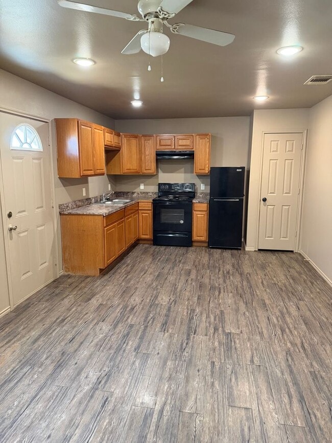 2809 E 2nd St in Lubbock, TX - Building Photo - Building Photo