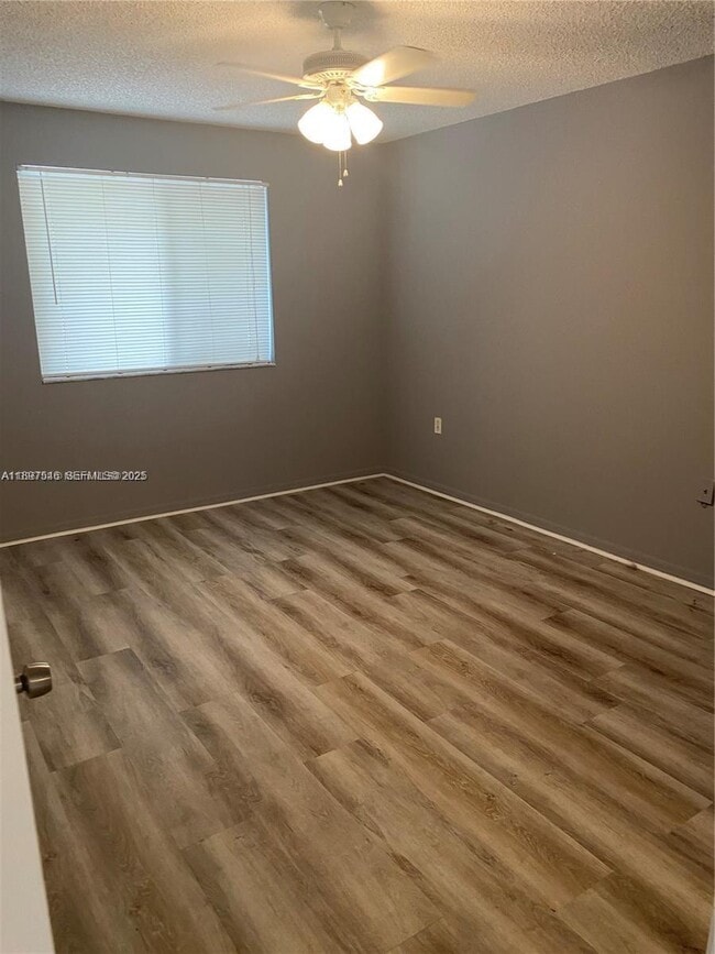 property at 19215 Glenmoor Dr