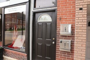 306 3rd St, Unit A in California, PA - Building Photo