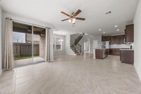 3717 Lancer Cir in Pearland, TX - Foto de edificio - Building Photo