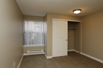 Parkridge Apartments in Lake Oswego, OR - Foto de edificio - Interior Photo