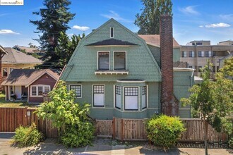 477 62nd St, Unit 475 in Oakland, CA - Building Photo - Building Photo