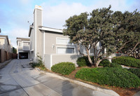 16651 Dolores St in Huntington Beach, CA - Foto de edificio - Building Photo