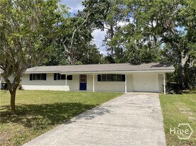 12509 Woodley Rd in Savannah, GA - Building Photo