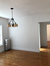 5654 N Ridge Ave in Chicago, IL - Foto de edificio - Building Photo