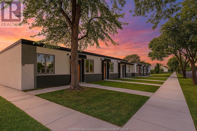 property at 2275 Wellesley Ave