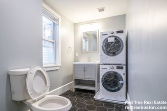 301 Hancock St-Unit -4 in Boston, MA - Building Photo - Building Photo