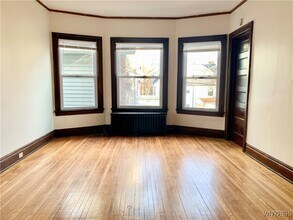 242 Bryant St in Buffalo, NY - Building Photo - Building Photo