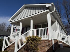 4967 Trent Hill Dr in Winston-Salem, NC - Building Photo