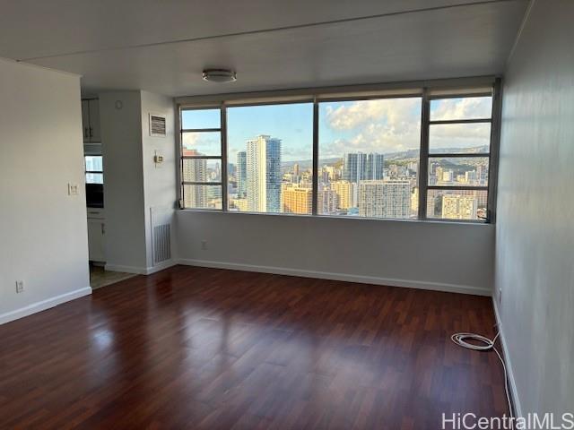 property at 400 Hobron Ln