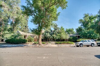 4355 Batavia Pl in Denver, CO - Building Photo - Building Photo