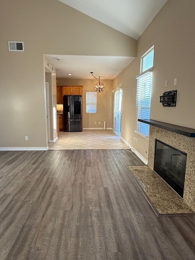 property at 1162 Grove Ave