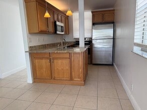 1731 SE 15th St, Unit 201 in Fort Lauderdale, FL - Building Photo - Building Photo