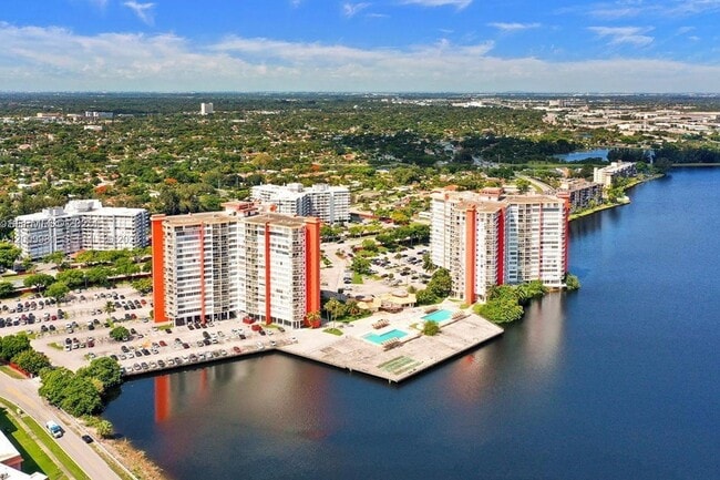 1351 NE Miami Gardens Dr