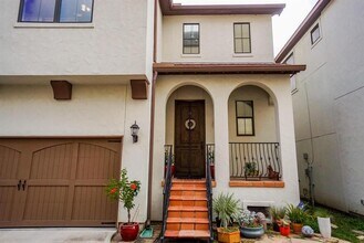 1801 W 24th St in Houston, TX - Building Photo - Building Photo