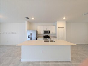 1172 NW 1st Ter in Florida City, FL - Building Photo - Building Photo