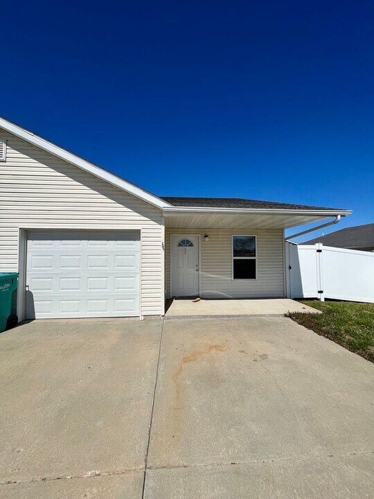 57 State Hwy WW in Sullivan, MO - Building Photo