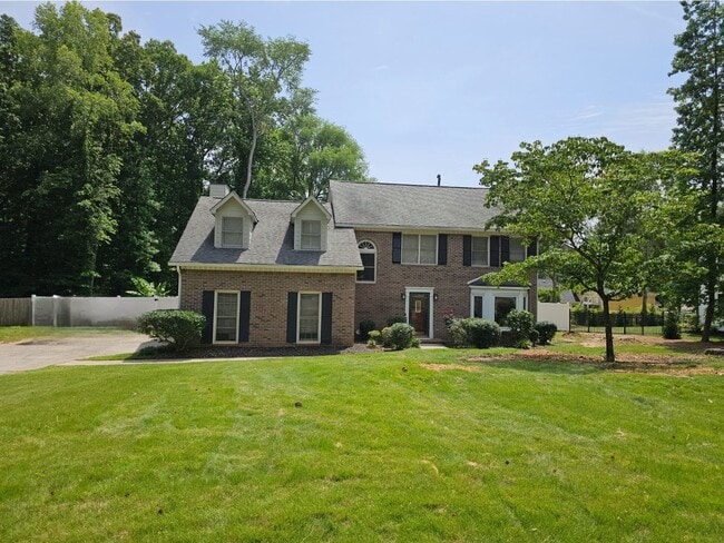 property at 402 Walnut Grove Rd