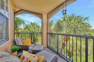 8635 River Homes Lane, Unit 2302 in Bonita Springs, FL - Building Photo - Building Photo