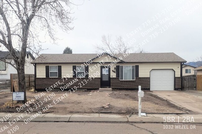 1032 Wezel Dr in Colorado Springs, CO - Building Photo - Building Photo