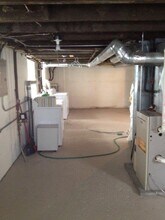 220 W Maple St, Unit 220 in Milwaukee, WI - Foto de edificio - Building Photo
