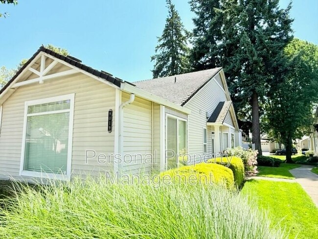 8019 NE 22nd St in Vancouver, WA - Foto de edificio - Building Photo
