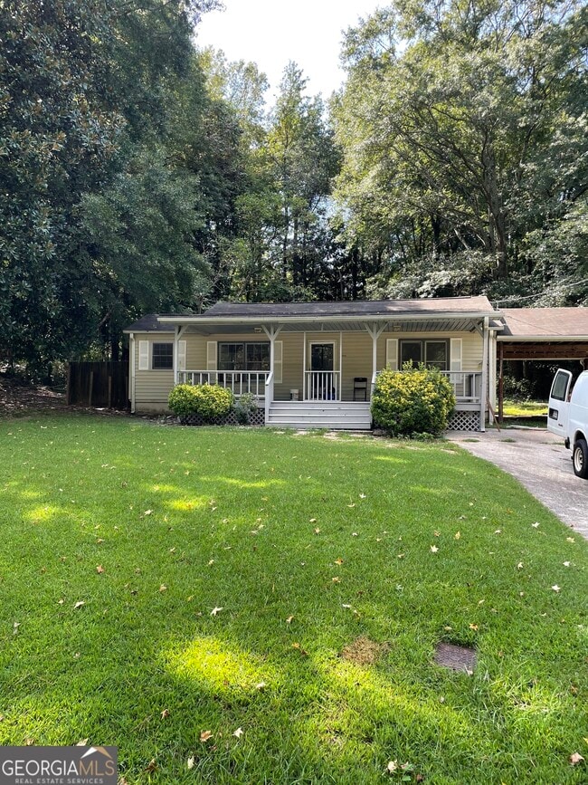 217 Linda Ln SE in Mableton, GA - Building Photo - Building Photo