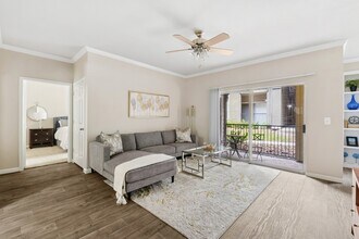 Colonnade in San Antonio, TX - Building Photo - Building Photo