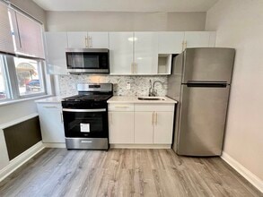 6002 Hudson Ave in West New York, NJ - Building Photo - Building Photo