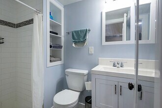 717 F St NE in Washington, DC - Building Photo - Building Photo