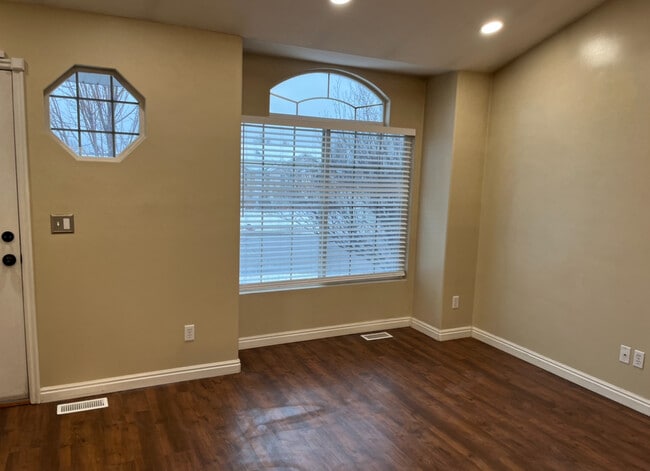 1234 N 780 W in Clinton, UT - Building Photo - Building Photo