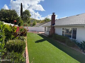 2737 E Sierra Dr in Westlake Village, CA - Building Photo - Building Photo