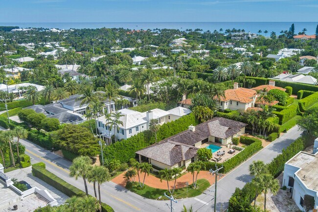 575 N Lake Wy in Palm Beach, FL - Building Photo - Building Photo