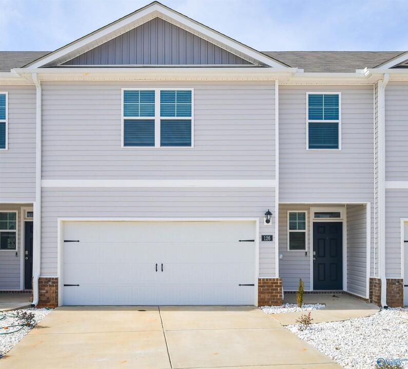 126 Maple Spg Trl in Madison, AL - Building Photo